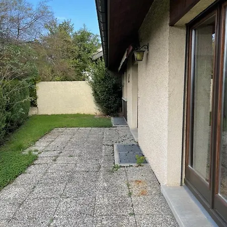 ゲストハウス 5 In The Same With Free Parking